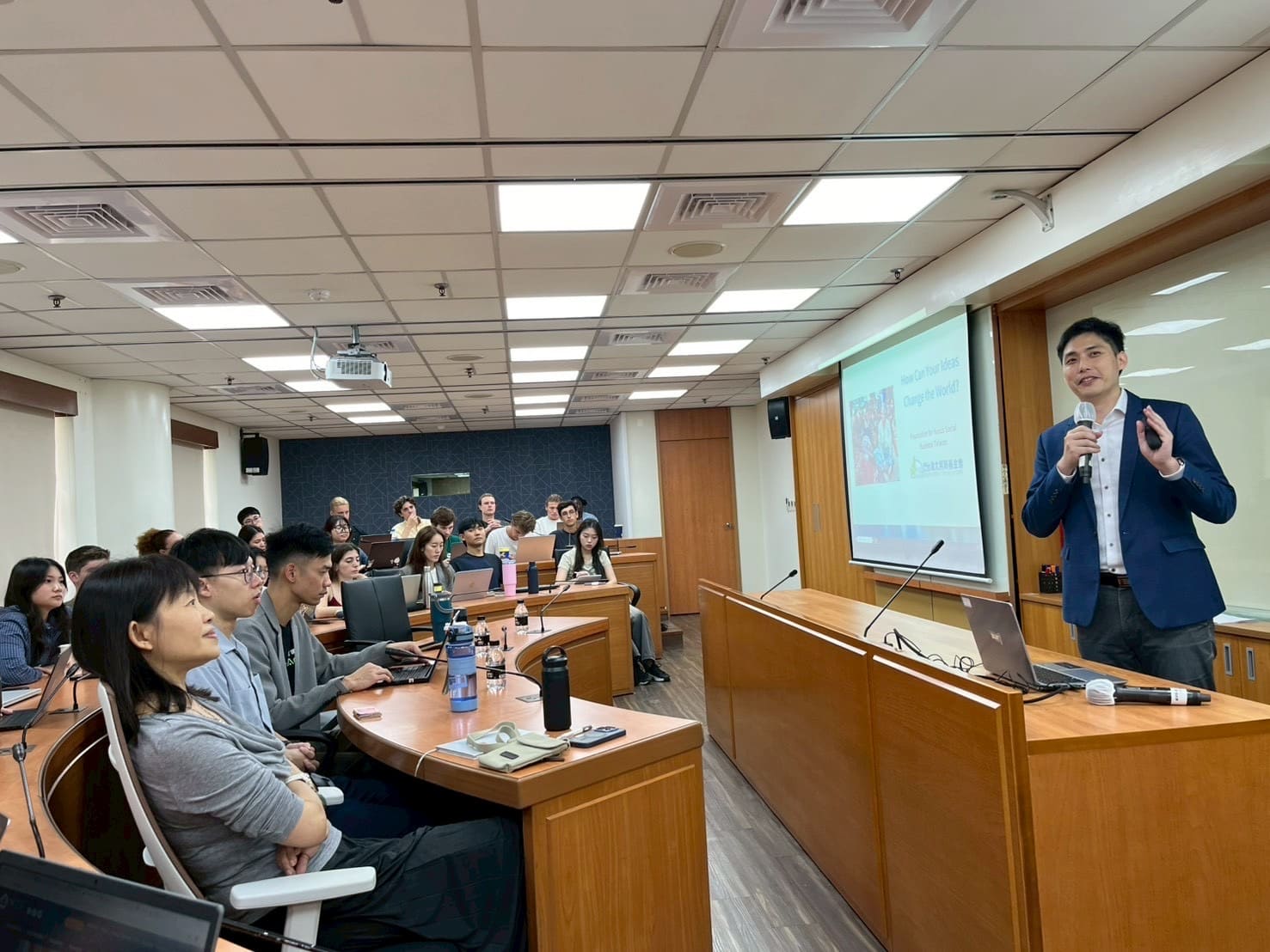 Representatives from the Foundation for Yunus Social Business Taiwan outline the 